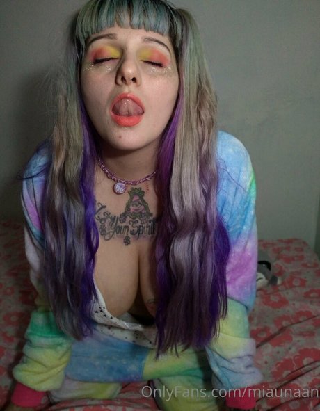 miaunaan actrice adulte images
