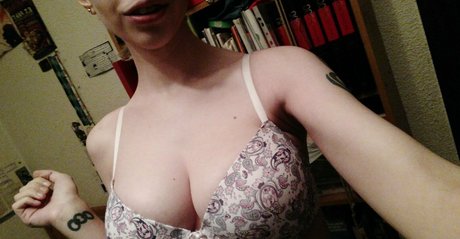 yoko foxy étoile xxx img