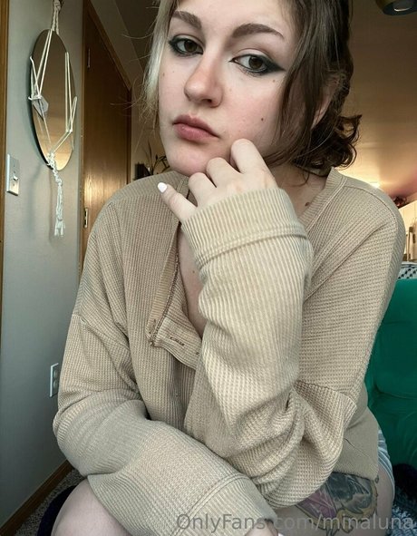 minaluna actrice porno archive