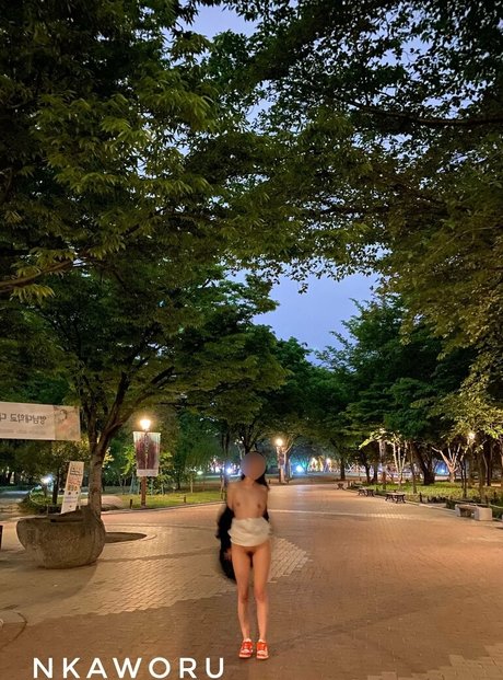 nkaworu modèle pornographique galeries