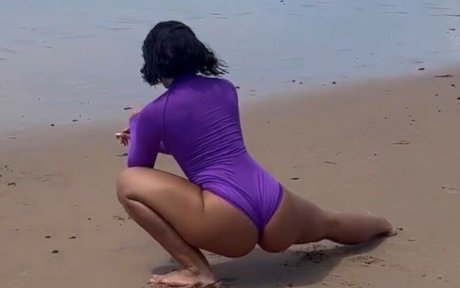 Taynara Cabral haut modèle galeries