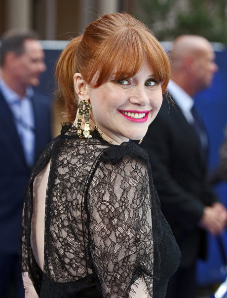 Bryce Dallas Howard étoile chaude archive