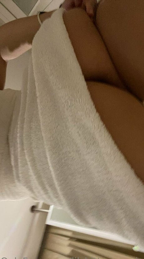 lilshitterpoopie star du porno en haute qualité image