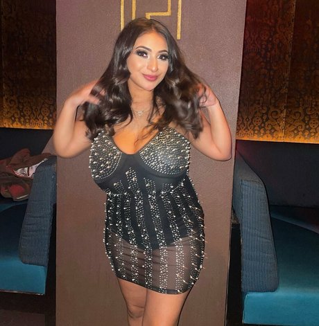 Mimi Russo modèle joli archive