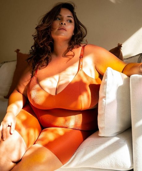 gros clitoris uniquementfans pornographique érotique images