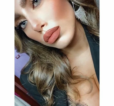 Ylenia Bevelacqua star pornographique photo