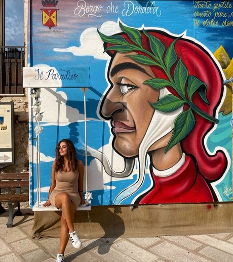 Ylenia Bevelacqua modèle chaud collection