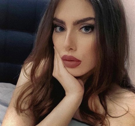 Ylenia Bevelacqua star du porno gratuite archive