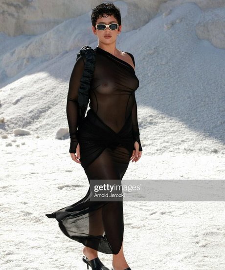 Nathy Peluso star du porno chaud img