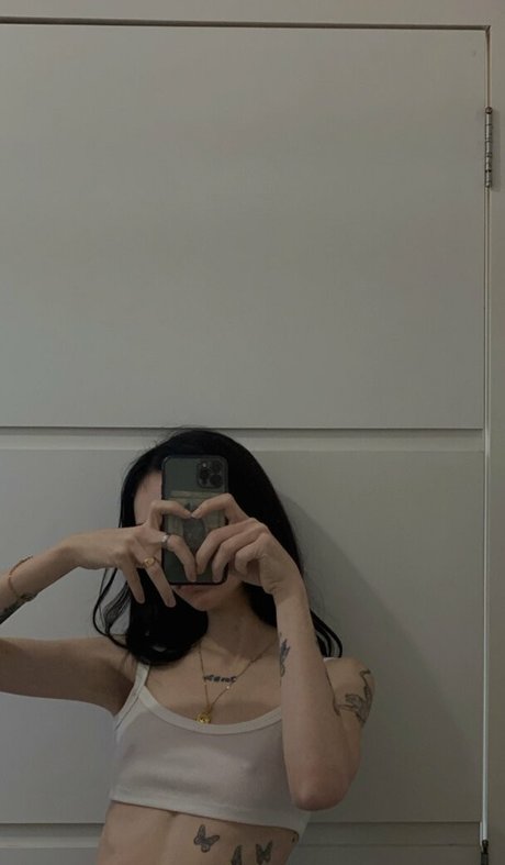 Su Aikyo art de star du porno photo