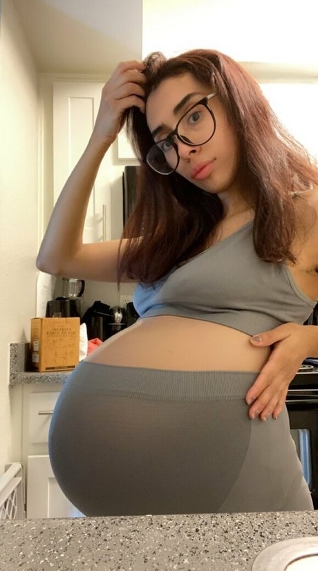 emberbastet actrice hd img