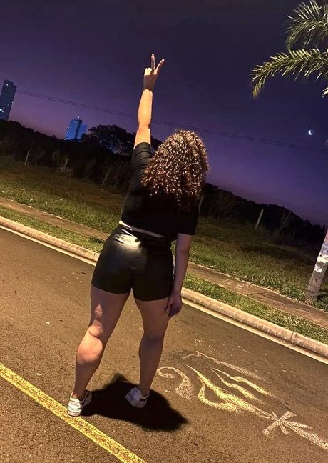 Maria T modèle xxx des photos