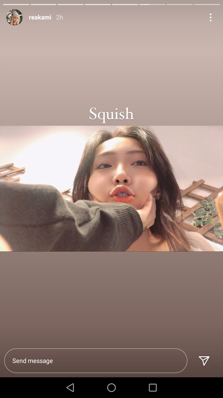 Reakami modèle parfait des photos