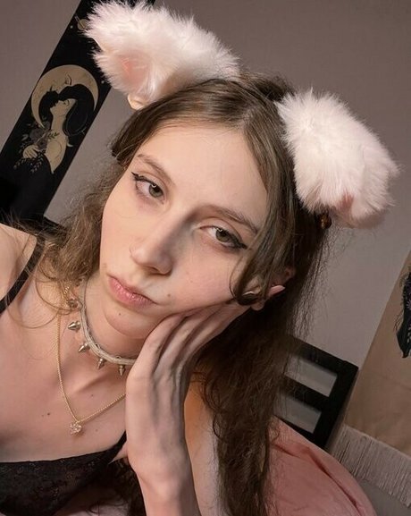 Lillith Xoxo star érotique archive