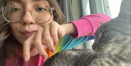 Lofiluvasmr beau modèle images