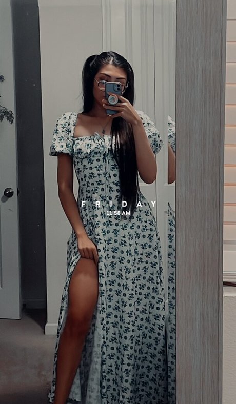 Lofiluvasmr modèle magnifique img