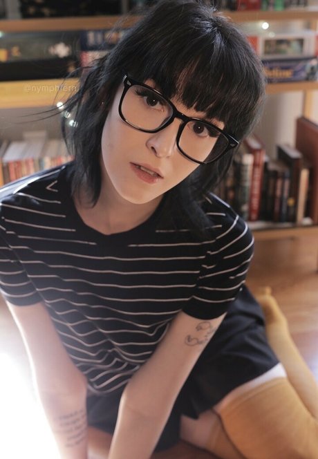 ivyaura actrice parfaite des photos