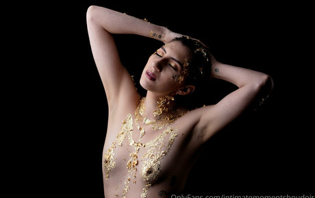 chaton potelé uniquementfans belle nue photo