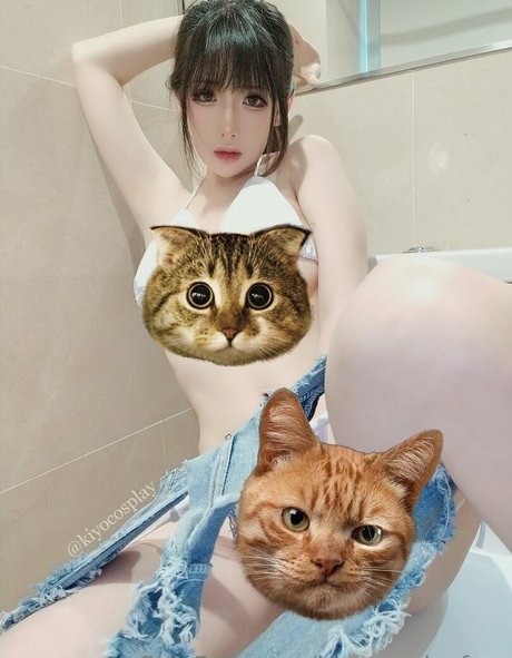 kiyocosplayfree star du porno parfaite photos