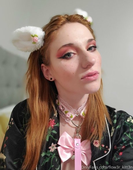 flow3r kitt3n étoile érotique images