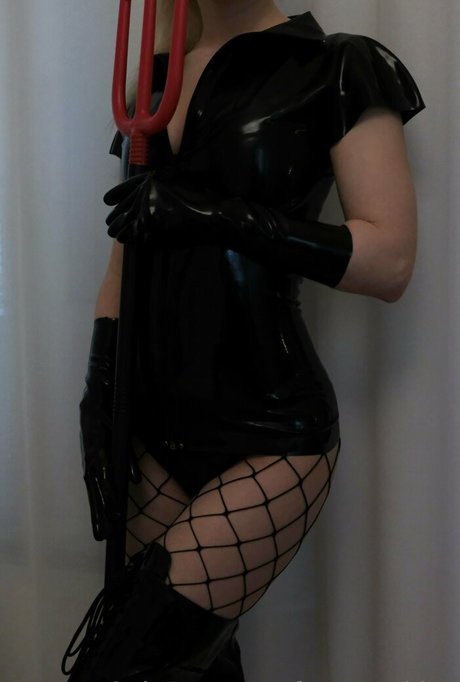 faeseraphine actrice de sexe archive