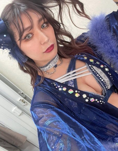 asiatique gratuit onlyfans art supérieur photos