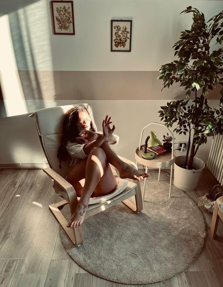 magma marea actrice nue collection