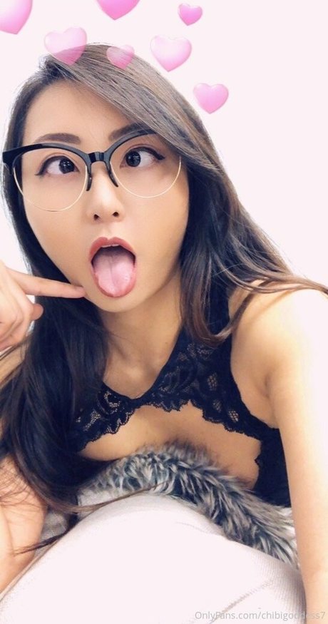 maihero actrice érotique photos