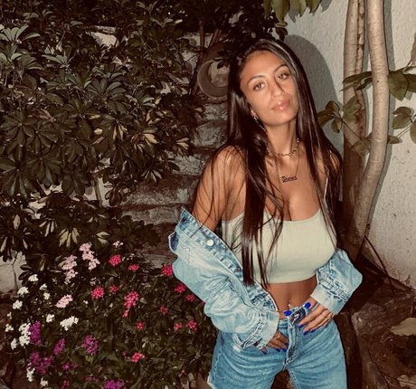 Shahar Halaf actrice de grande qualité des photos