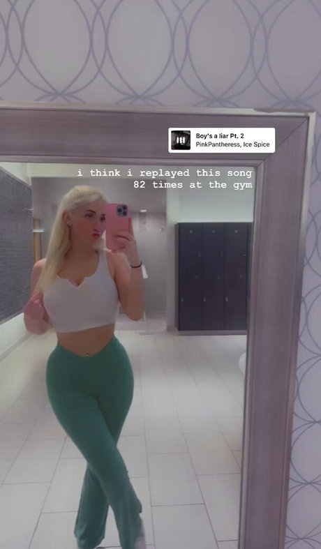 Kayla A actrice nue des photos