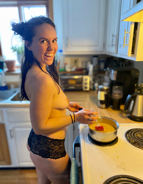 ElsiePear star du porno sympa galerie