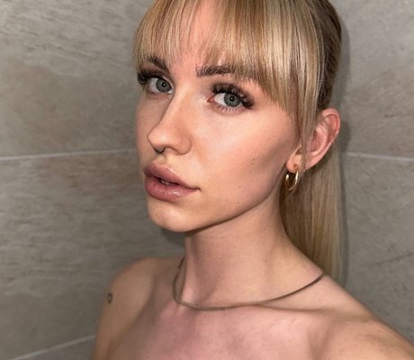 Mydirtyhobby actrice sexy img