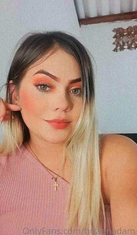 briannadam modèle de haute qualité photo