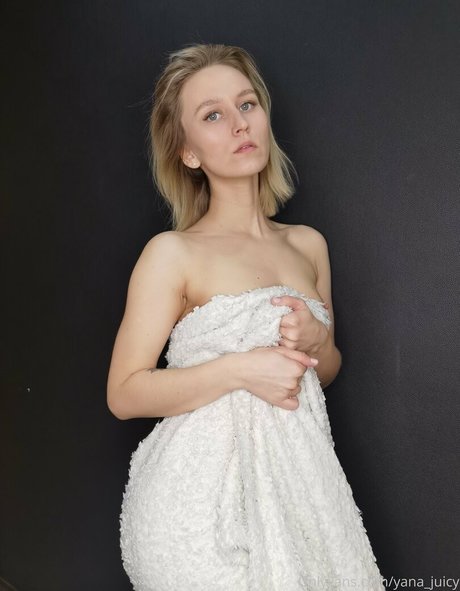 yanajuicy beau modèle photos