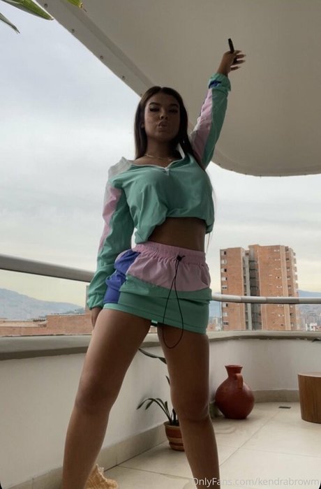 kendrabrowm étoile exclusive galerie