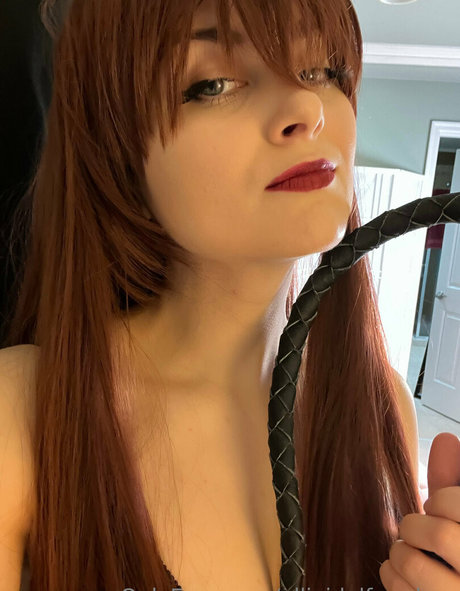 ellieidolfemdom modèle pornographique collection