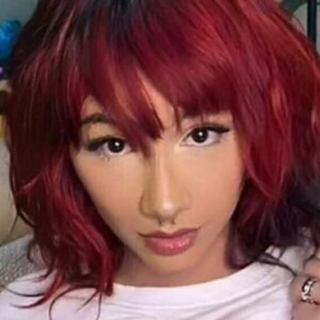 yourtokengirl2 0 modèle parfait image