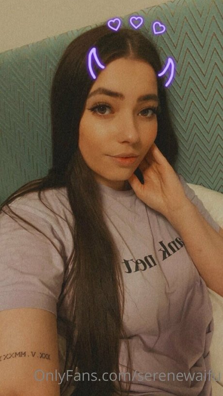 Serenewaifu modèle exclusif photos