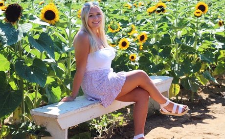 Alyssa K étoile magnifique img