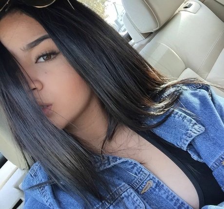 Genatg_ star érotique photos