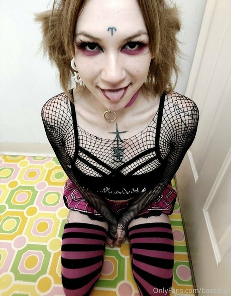 bassdrip étoile érotique photo