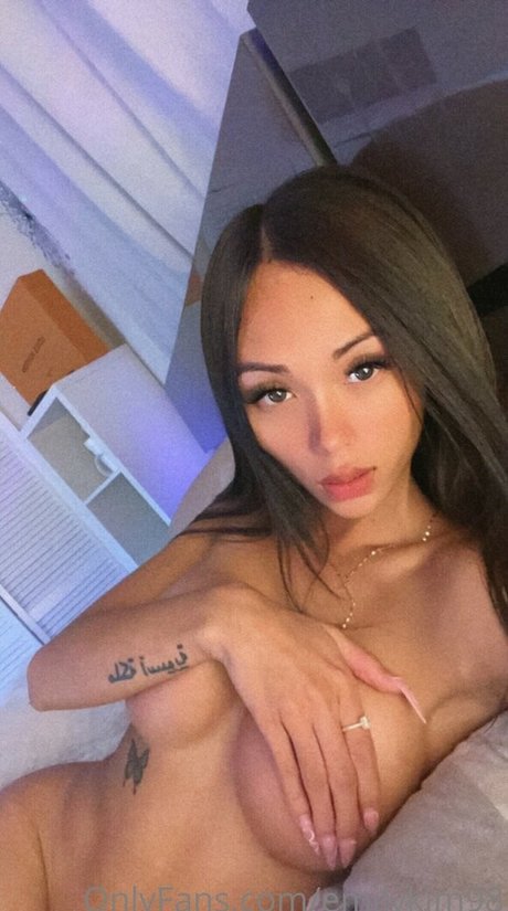 Emily Kim actrice adulte galerie