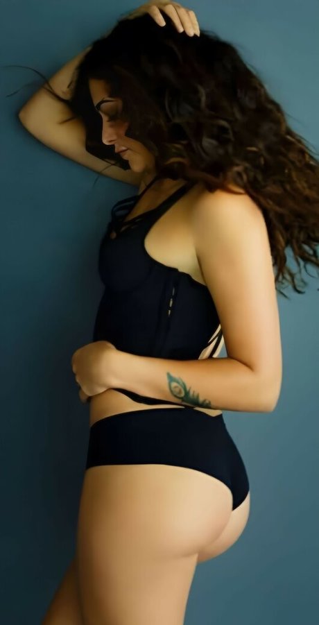 Natalie Martinez star du porno gratuit image