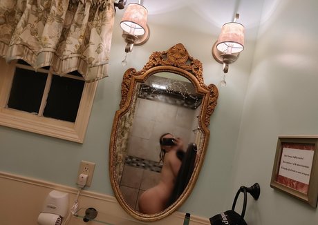 ashleyblaydefree top star img