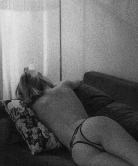 Niki Anson étoile parfaite photos