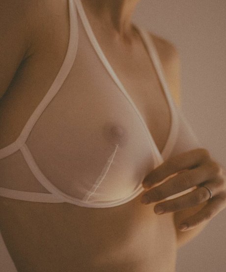 Niki Anson actrice sexy des photos