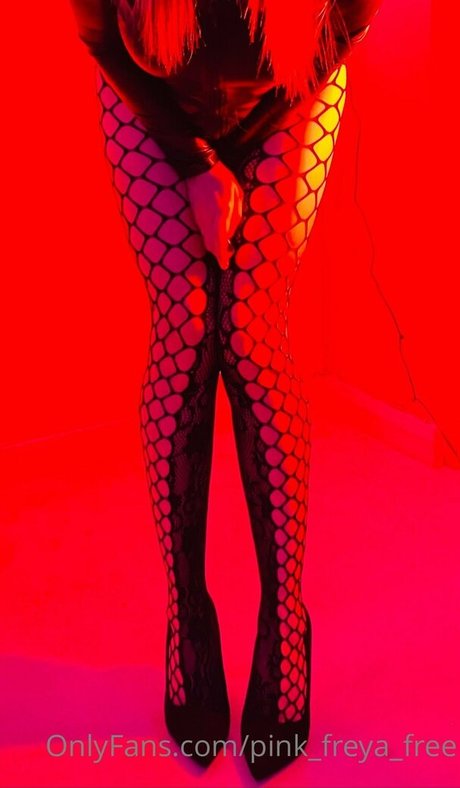 pink freya free actrice sexy img