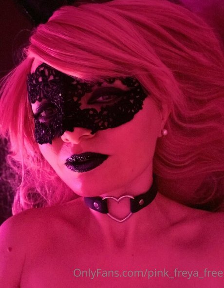 pink freya free modèle xxx collection