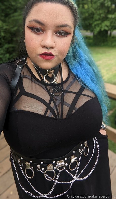 aku everything actrice parfaite photo