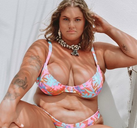 chynna modèle parfait photo